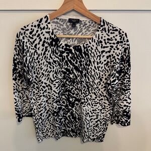 Talbots Women’s Animal Print Button Shoulder Cardigan Black White Size S